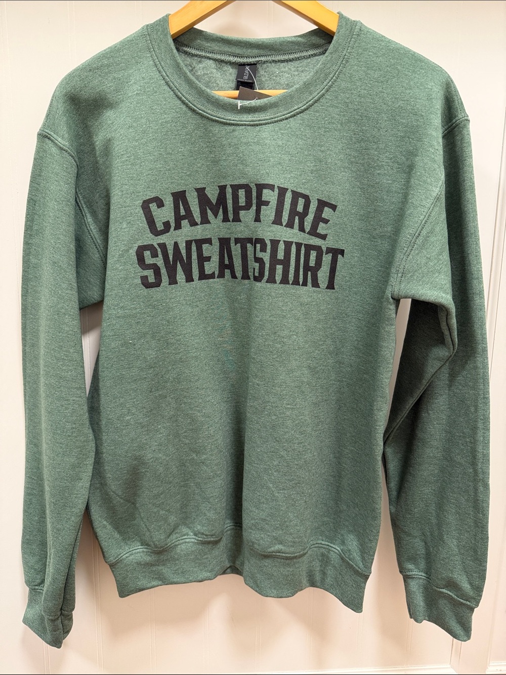 Gildan Green 'Campfire Sweatshirt' Men's Crewneck (unisex small)